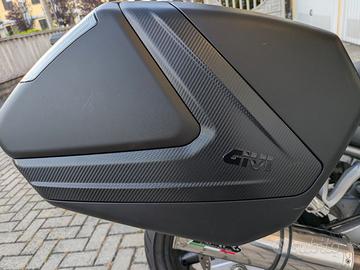 Valigie laterali GIVI v37