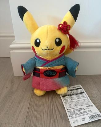 Pikachu Pokémon peluche kimono giapponese  nuovo