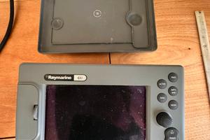 Raymarine c80 con staffa