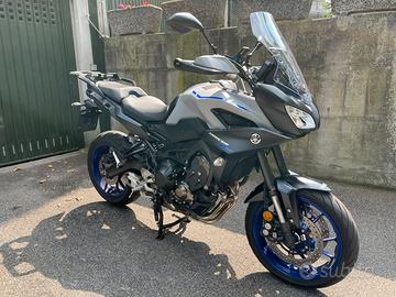 Yamaha tracer 900