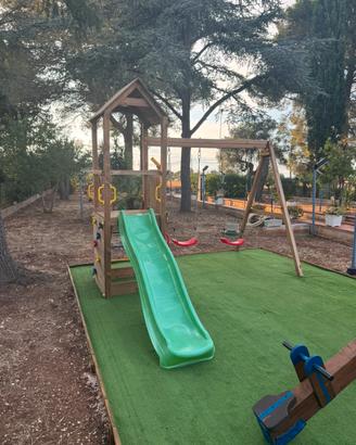 Giostrina in legno completa
