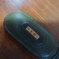 Portachiavi originale Missoni in pelle verde.

