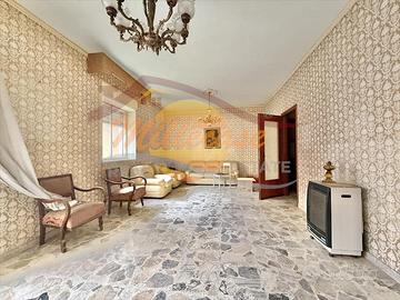 Quadrilocale da ristrutturare zona tisia rif 2119