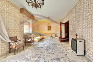 Quadrilocale da ristrutturare zona tisia rif 2119