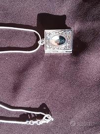 COLLANA CON CIONDOLO 
