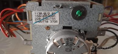 timer recuperato per lavatrice Indesit W 401 WF