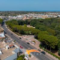 Ampia Abitazione con giardino e box auto in centro