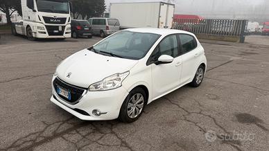 Peugeot 208  1.2 Benzina