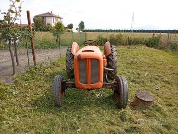 Trattore nuffield field boy 360