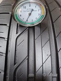 2 Gomme SEMINUOVE 215/50-18 Bridgestone T001 Turan