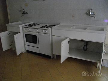 Lavelli-Lavatoi-cucina-frigo-miscelatori-basi