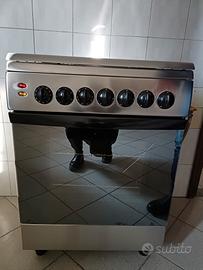 cucina a gas 4 fuochi e forno mod. Tecnogas TL 657