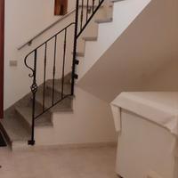 ringhiera in ferro battuto per scala