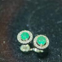 orecchini stroili oro diamanti e smeraldi