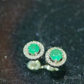 orecchini stroili oro diamanti e smeraldi