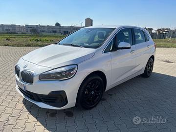 Bmw 2er Active Tourer 218d Active Tourer Luxury