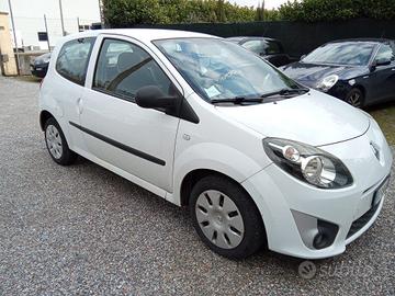 RENAULT TWINGO 1.2 BENZINA ANNO 2009