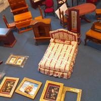 Lotto mobili casa di bambola anni 90