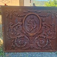 VECCHIA PIASTRA PER CAMINO IN GHISA