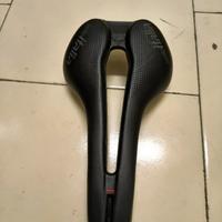 sella selle Italia flite superflow carbon 