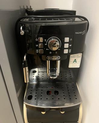 De longhi magnifica S