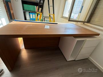 Scrivania da ufficio