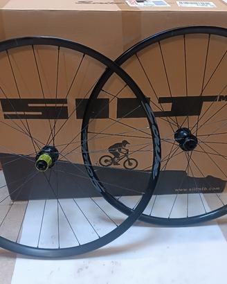 Ruote 'Scribe Gravel mod. 700C' . Pochi mesi 