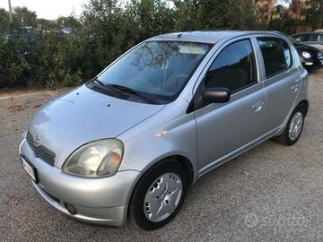 Toyota Yaris 1.3i 16V cat 5 porte Luna