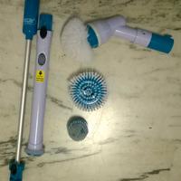 Spazzole Pulizia aBatteria Hurricane Spin Scrubber