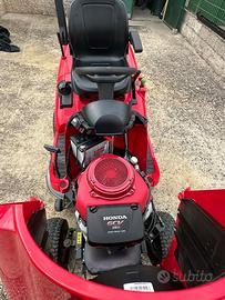 Trattorino tagliaerba