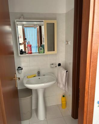 Lavabo’ e dpecchio