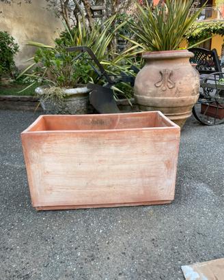Fioriera vaso rettangolare in terracotta