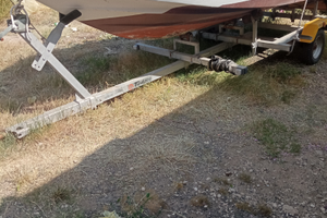 Barca con carrello omologato