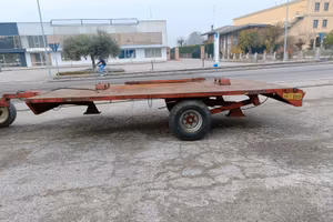 pianale ad un asse marca Menci 50 quintali