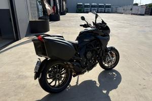 Mv turismo veloce lusso pronta consegna