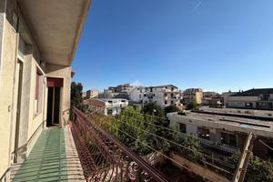 3 LOCALI A GRUMO NEVANO