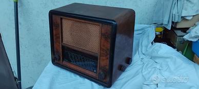 Radio PHILIPS anni 30 Italiana.Molto bella.