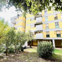 quadrilocale vista mare con 2 bagni e Garage