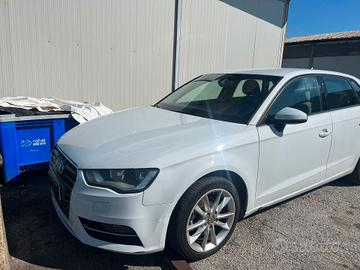 Audi A3 1.6 TDI S tronic Ambition