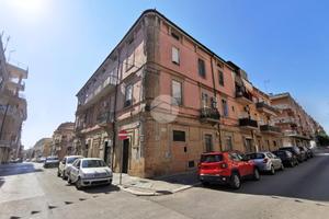 3 LOCALI A LUCERA