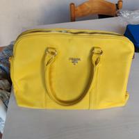 Borsa Prada gialla