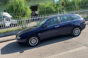 Alfa Romeo 156 1.9 JTD Sportwagon Distinctive revi