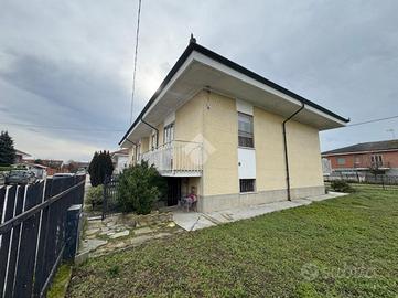 CASA INDIPENDENTE A CARMAGNOLA