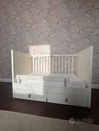 Lettino per bambini con materasso