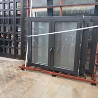 Finestra in alluminio