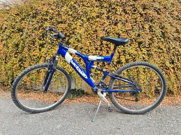 Mountain bike biammortizzata