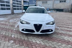 Alfa Romeo Giulia 2.2 Turbodiesel 180 CV Business 