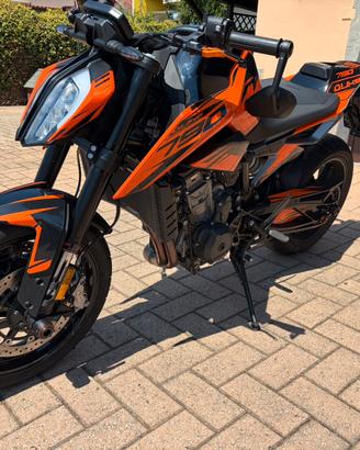 KTM Duke790 Depotenziato A2 (35kw)