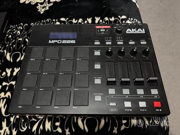Akai mpd 226