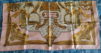 foulard Hermes in seta degli anni 80/90